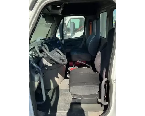 Freightliner Cascadia 113 Cab