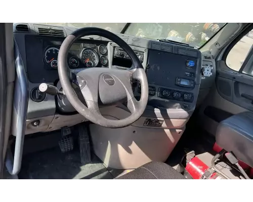 Freightliner Cascadia 113 Cab