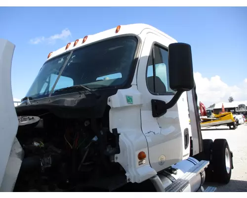 Cab FREIGHTLINER CASCADIA 113 LKQ Heavy Truck - Tampa