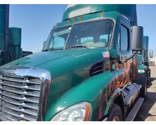 Freightliner Cascadia 113 Cab