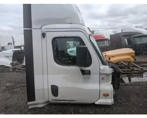 Freightliner Cascadia 113 Cab