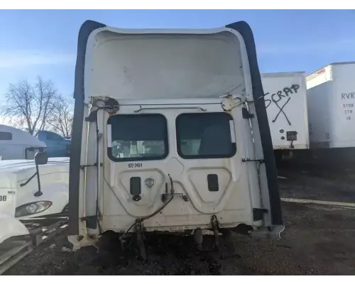 Freightliner Cascadia 113 Cab