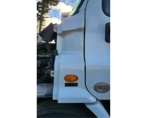 Freightliner Cascadia 113 Cowl