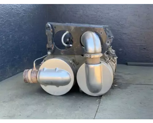 Freightliner Cascadia 113 DPF (Diesel Particulate Filter)