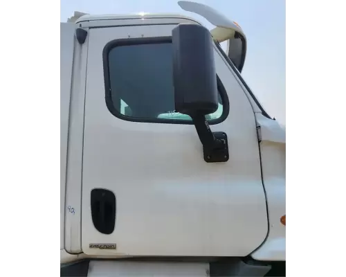 Freightliner Cascadia 113 Door Assembly, Front