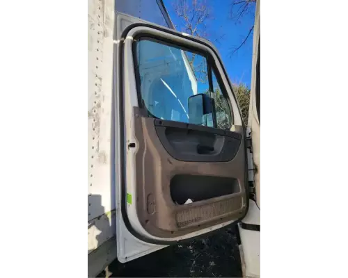 Freightliner Cascadia 113 Door Assembly, Front