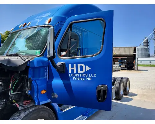 Door Assembly, Front FREIGHTLINER CASCADIA 113 LKQ Thompson Motors - Wykoff