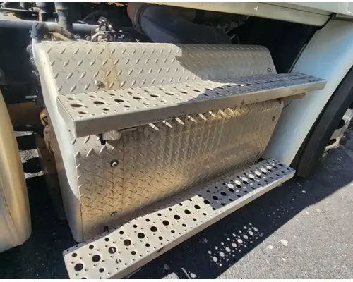 DPF (Diesel Particulate Filter) Freightliner Cascadia 113 Complete Recycling Group LLC