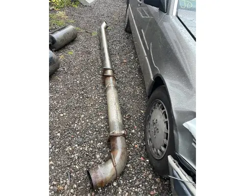 Freightliner Cascadia 113 Exhaust Pipe