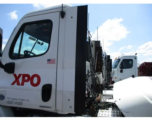 Sleeper Fairing FREIGHTLINER CASCADIA 113 LKQ Heavy Truck - Tampa
