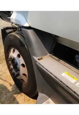 Freightliner Cascadia 113 Fender Extension