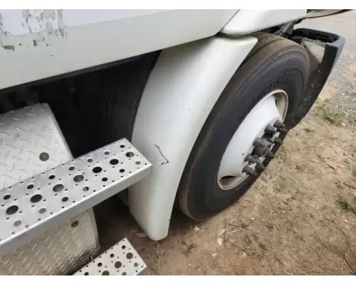 Freightliner Cascadia 113 Fender Extension