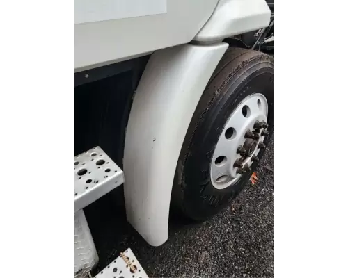 Freightliner Cascadia 113 Fender Extension