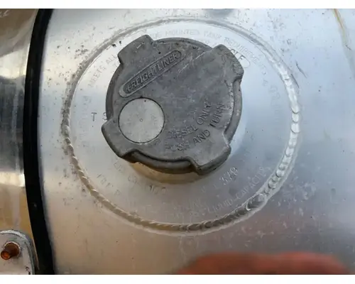 Freightliner Cascadia 113 Fuel Tank