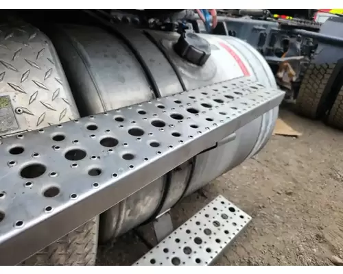 Freightliner Cascadia 113 Fuel Tank