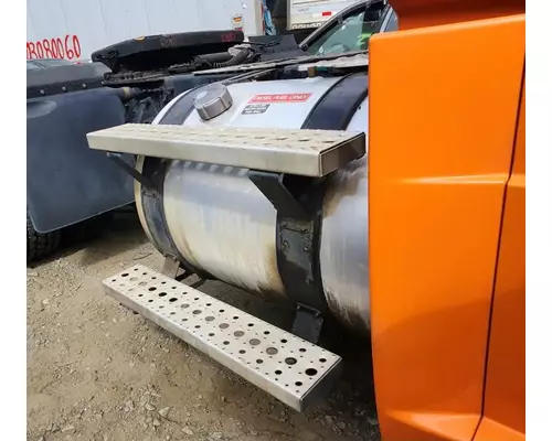 Freightliner Cascadia 113 Fuel Tank