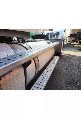 Freightliner Cascadia 113 Fuel Tank