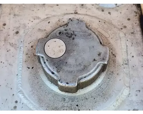 Freightliner Cascadia 113 Fuel Tank