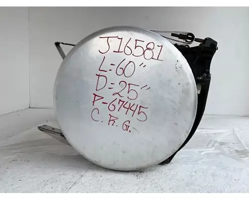 Freightliner Cascadia 113 Fuel Tank