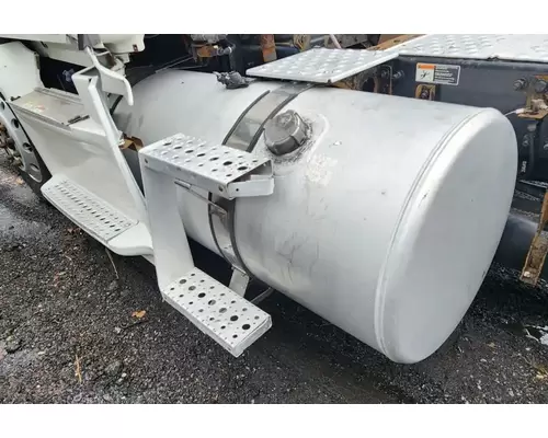 Freightliner Cascadia 113 Fuel Tank