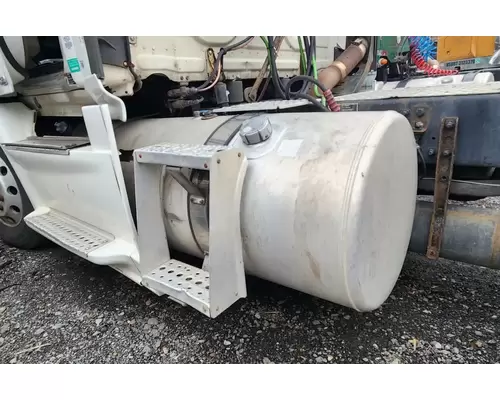 Freightliner Cascadia 113 Fuel Tank