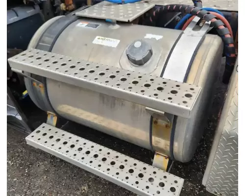 Freightliner Cascadia 113 Fuel Tank