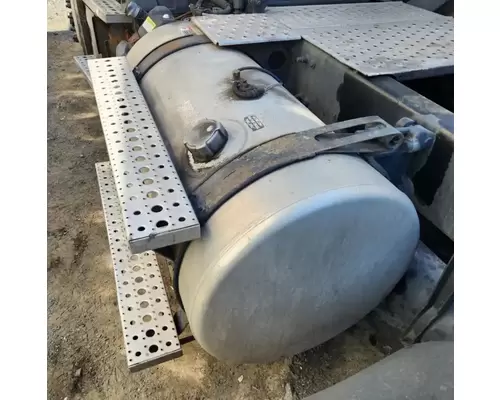 Freightliner Cascadia 113 Fuel Tank