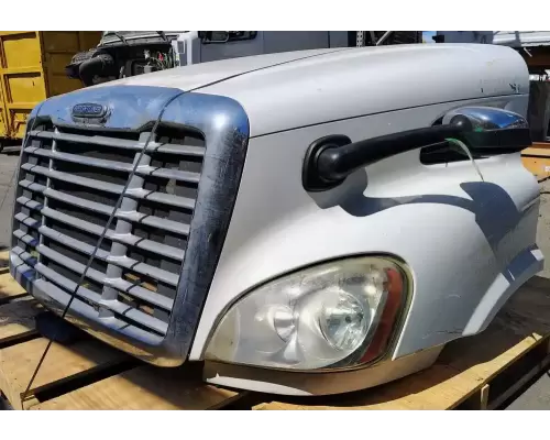 Freightliner Cascadia 113 Hood