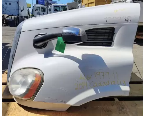 Freightliner Cascadia 113 Hood