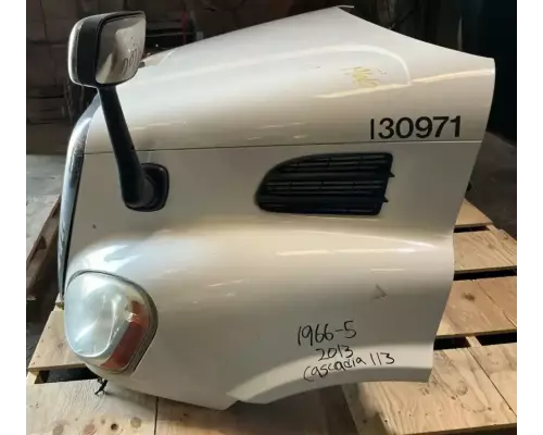 Freightliner Cascadia 113 Hood