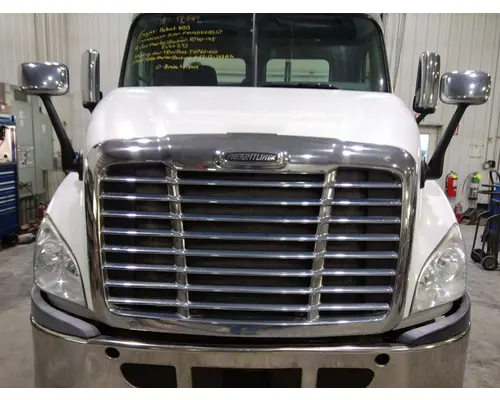 Hood FREIGHTLINER CASCADIA 113 LKQ Thompson Motors - Wykoff