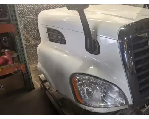 Freightliner Cascadia 113 Hood