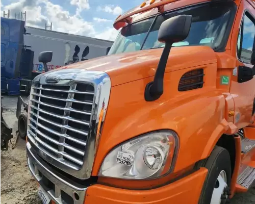 Freightliner Cascadia 113 Hood