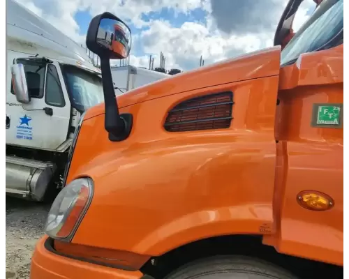 Freightliner Cascadia 113 Hood