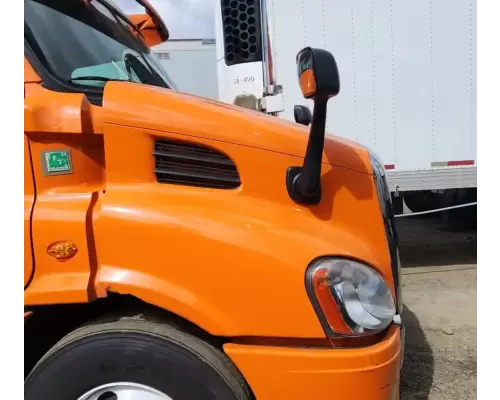 Freightliner Cascadia 113 Hood