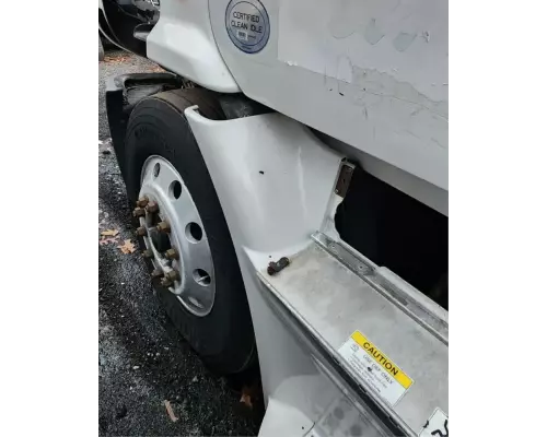 Freightliner Cascadia 113 Inner Fender