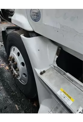 Freightliner Cascadia 113 Inner Fender