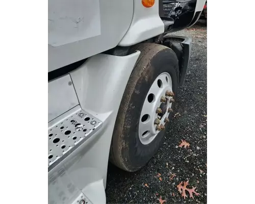 Freightliner Cascadia 113 Inner Fender