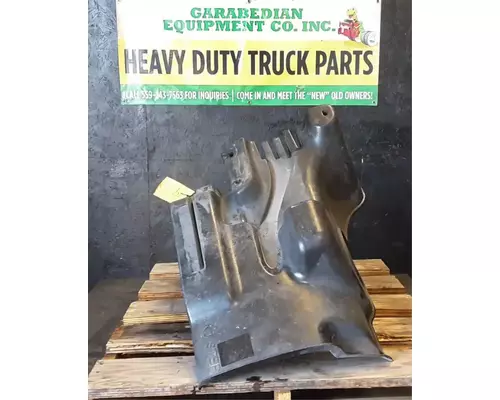 Inner Fender FREIGHTLINER Cascadia 113 Geco - Dinuba