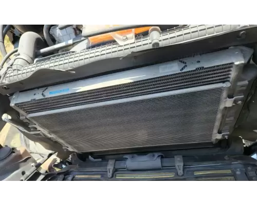 Freightliner Cascadia 113 Intercooler