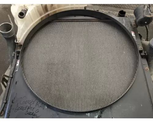 Freightliner Cascadia 113 Radiator