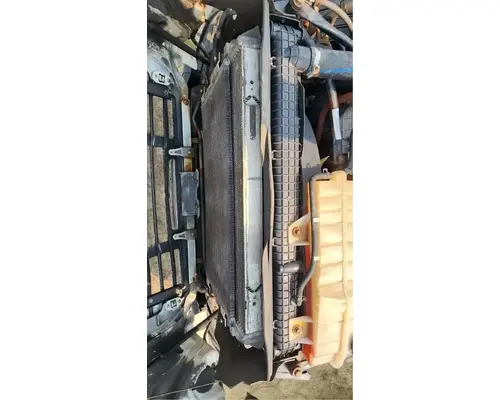 Freightliner Cascadia 113 Radiator