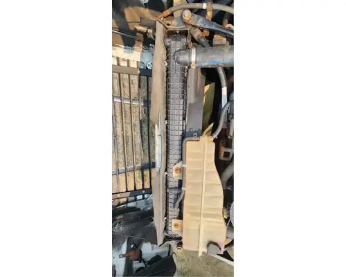 Freightliner Cascadia 113 Radiator