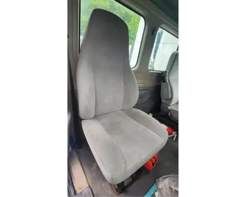 Freightliner Cascadia 113 Seat, Front