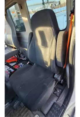 Freightliner Cascadia 113 Seat, Front