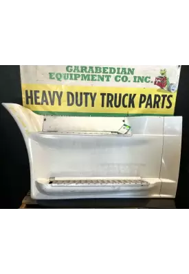 Freightliner Cascadia 113 Side Fairing