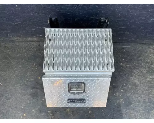 Freightliner Cascadia 113 Tool Box