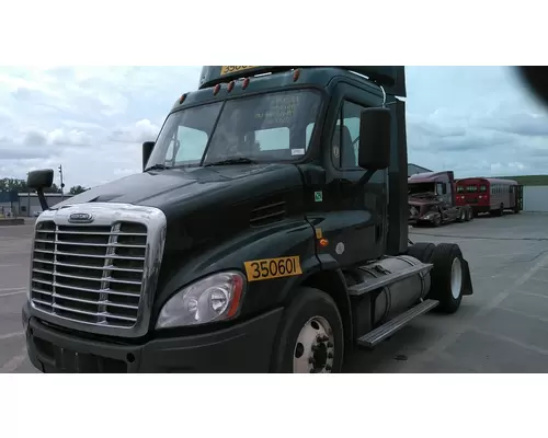 Complete Vehicle FREIGHTLINER CASCADIA 113 LKQ Heavy Truck - Goodys