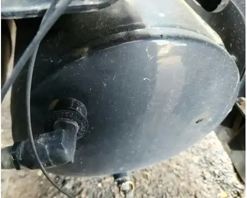Freightliner Cascadia 116 Day Cab Air Tank