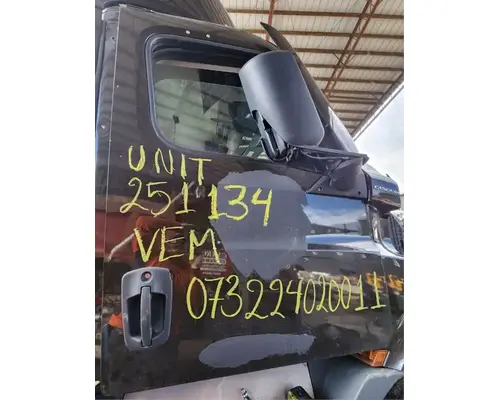 Door Assembly, Front Freightliner Cascadia 116 Day Cab Complete Recycling Group LLC